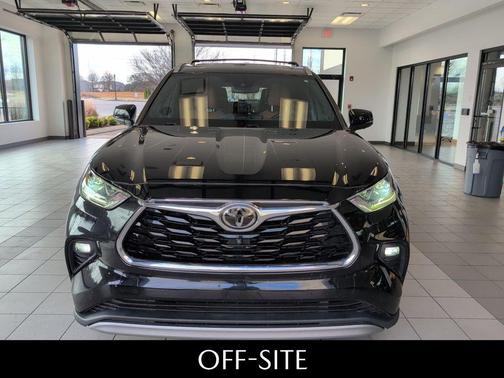 2021 Toyota Highlander Platinum