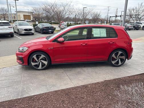 2018 Volkswagen Golf GTI 2.0T S 4-Door