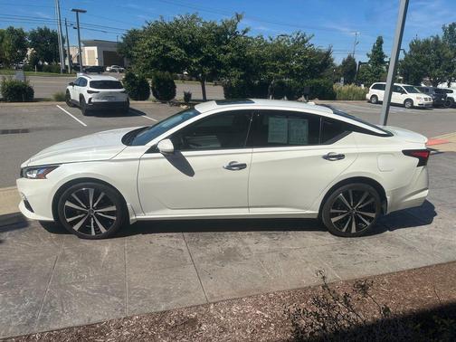 2021 Nissan Altima Platinum Intelligent AWD