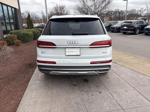 2023 Audi Q7 55 Premium