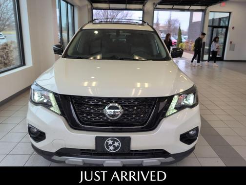 2020 Nissan Pathfinder SL 4WD