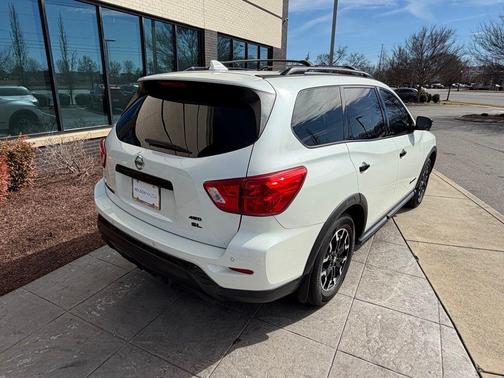 2020 Nissan Pathfinder SL 4WD