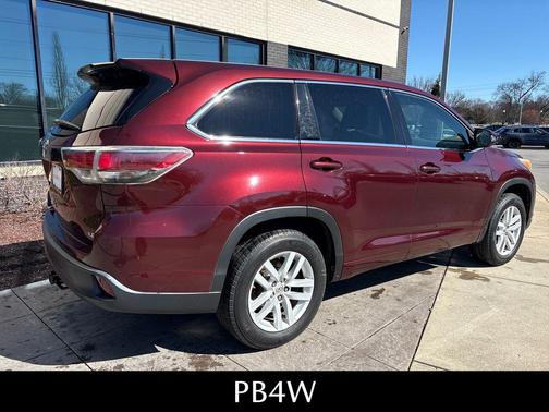 2015 Toyota Highlander LE