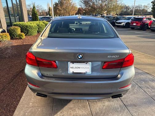2019 BMW 540 540i