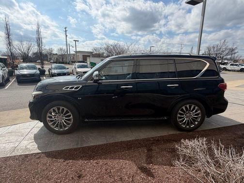 2015 INFINITI QX80 Base