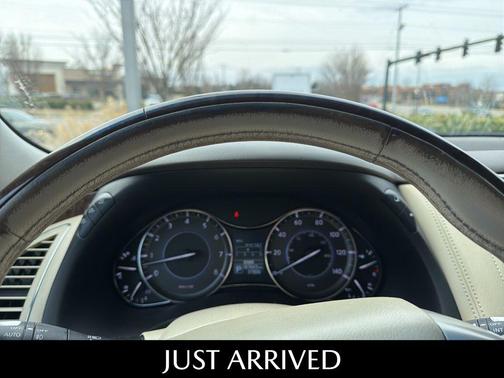 2015 INFINITI QX80 Base