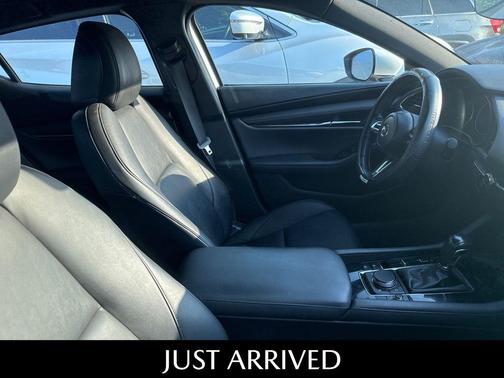 2021 Mazda Mazda3 FWD w/Preferred Package