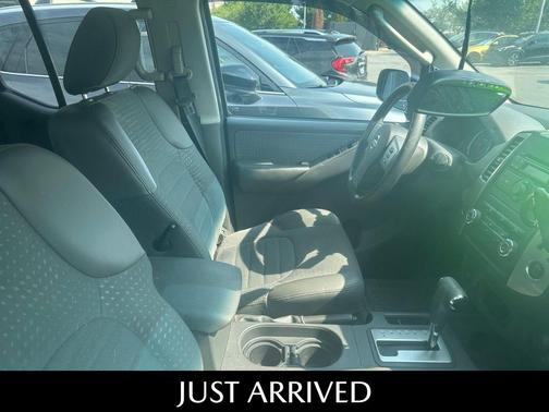 2010 Nissan Frontier LE