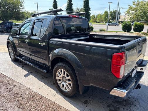 2010 Nissan Frontier LE