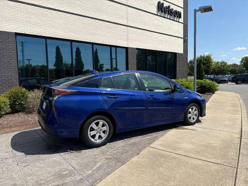 2018 Toyota Prius Two