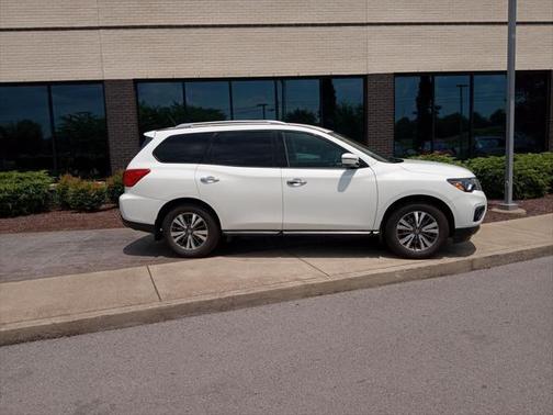 2017 Nissan Pathfinder S