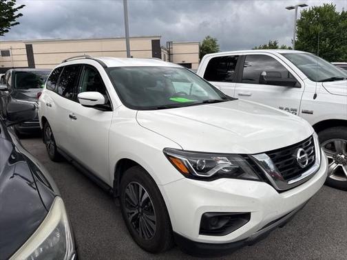 2017 Nissan Pathfinder S