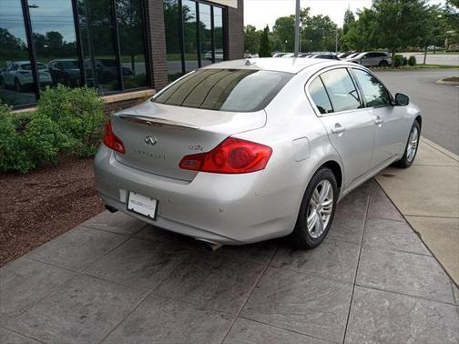 2011 INFINITI G37x Base