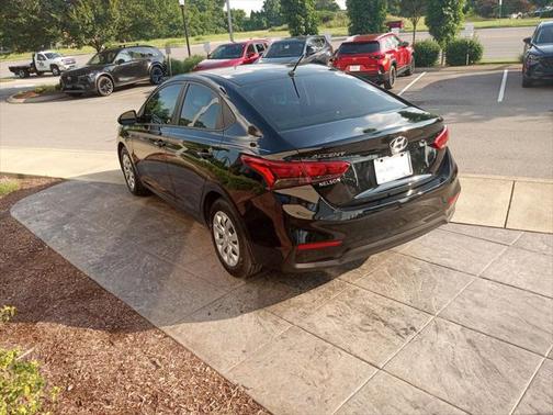 2022 Hyundai Accent SE