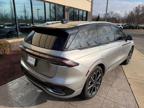 2024 Lincoln Nautilus Reserve