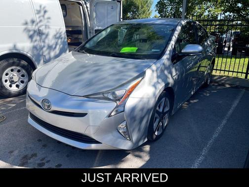 2016 Toyota Prius Three Touring