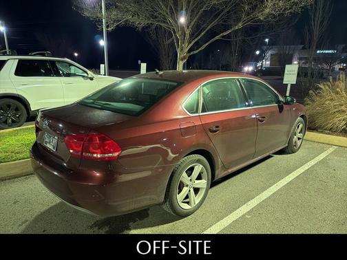2012 Volkswagen Passat 2.5 SE