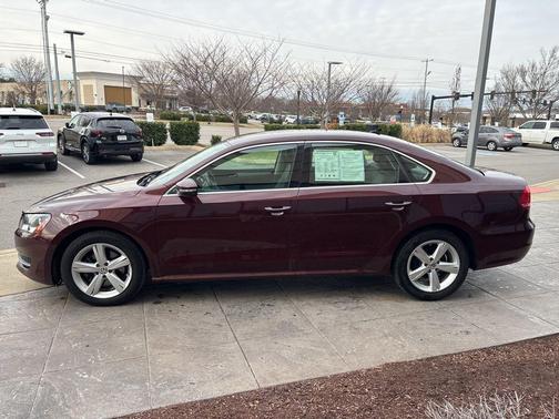 2012 Volkswagen Passat 2.5 SE