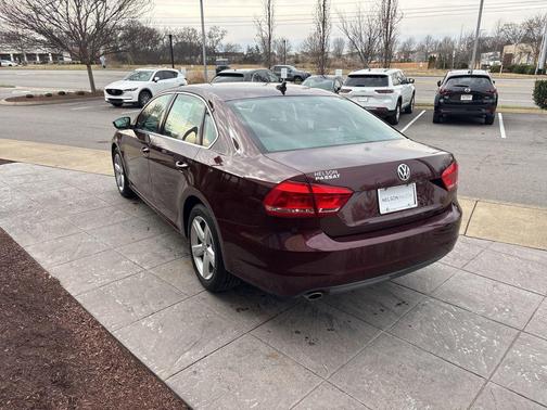 2012 Volkswagen Passat 2.5 SE