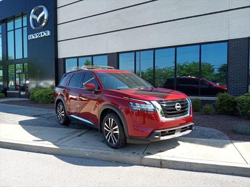 2023 Nissan Pathfinder Platinum 4WD