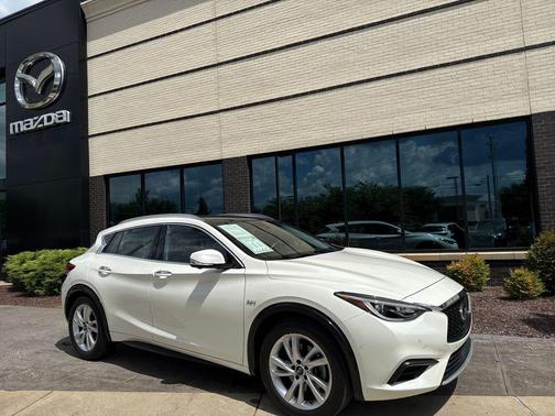 2019 INFINITI QX30 LUXE