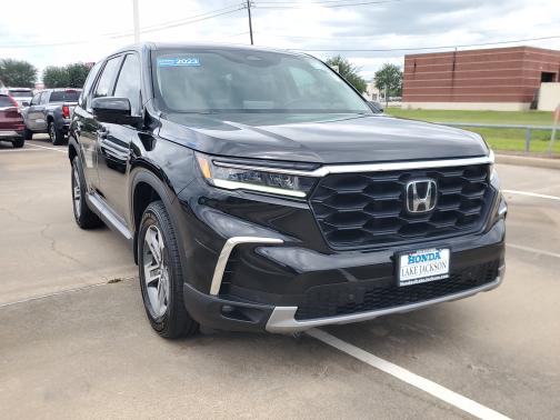 Crystal Black Pearl 2023 Honda Pilot