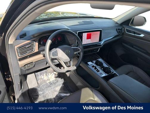 Deep Black Pearl 2024 Volkswagen Atlas 2.0T SEL