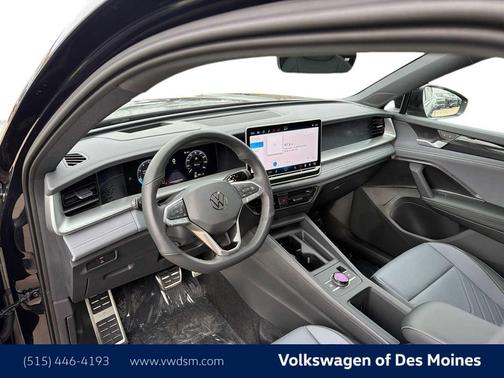 deep black pearl 2026 Volkswagen Tiguan 2.0T SE R-Line Black 4MOTION