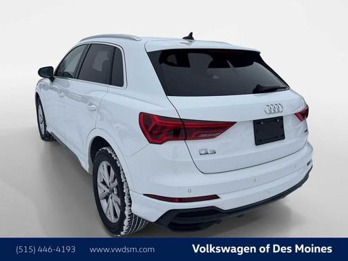 2025 Audi Q3 Premium 45 TFSI S line quattro Tiptronic