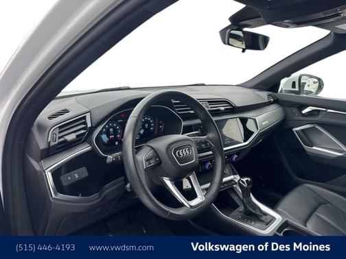 2025 Audi Q3 Premium 45 TFSI S line quattro Tiptronic