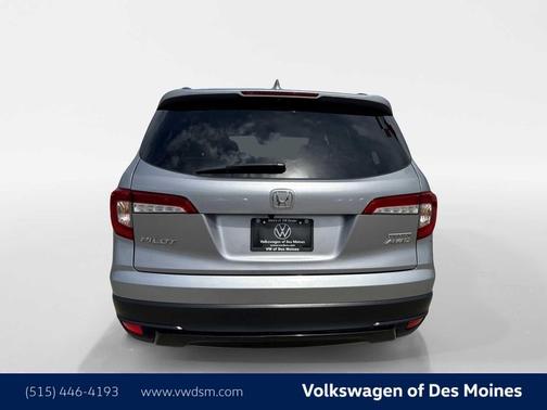 Lunar Silver Metallic 2022 Honda Pilot AWD Special Edition