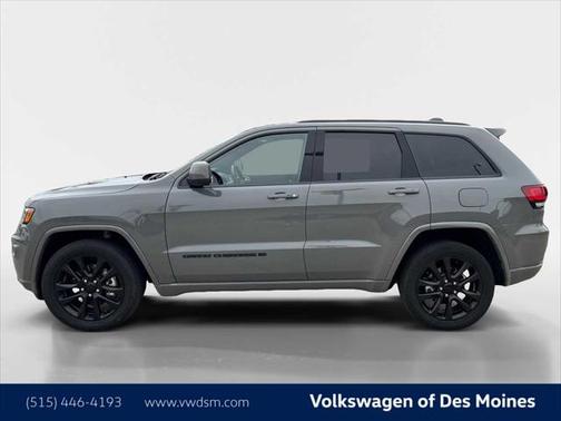 2022 Jeep Grand Cherokee Laredo