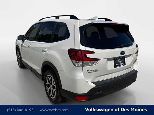 Crystal White Pearl 2021 Subaru Forester Premium