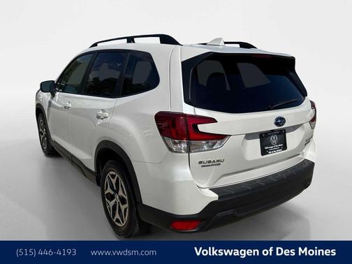 Crystal White Pearl 2021 Subaru Forester Premium