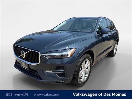 2022 Volvo XC60 B5 Momentum