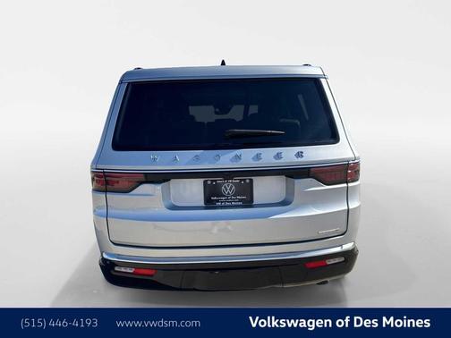 Silver Zynith 2024 Jeep Wagoneer Series II 4x4