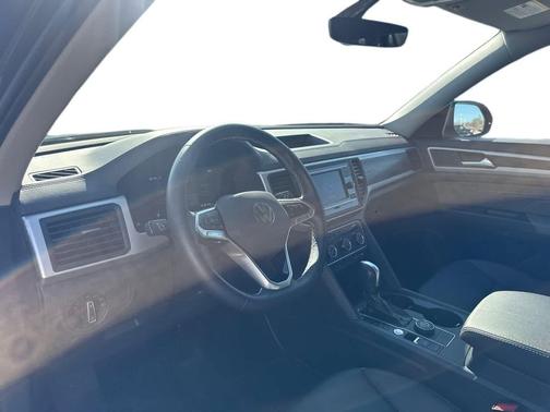 2023 Volkswagen Atlas 2.0T SE