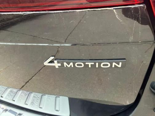 2024 Volkswagen Tiguan 2.0T Wolfsburg Edition