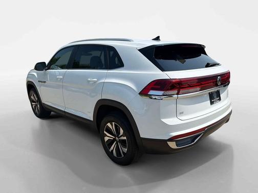 Pure White 2025 Volkswagen Atlas Cross Sport 2.0T SE