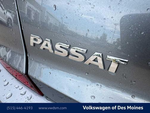 Platinum Gray Metallic 2019 Volkswagen Passat 2.0T Wolfsburg Edition