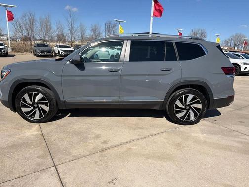 2025 Volkswagen Atlas 2.0T SEL