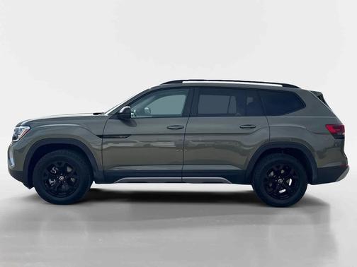 2024 Volkswagen Atlas 2.0T SE w/Technology 4MOTION