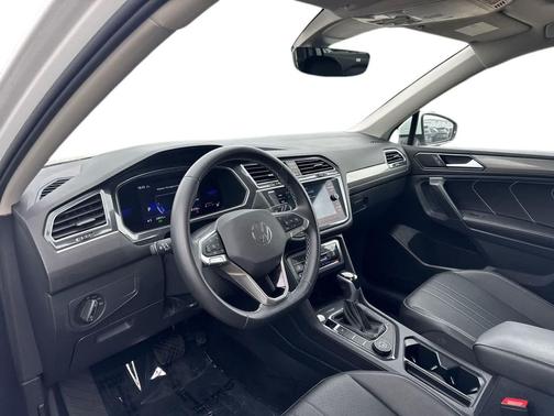 2022 Volkswagen Tiguan 2.0T SE 4MOTION