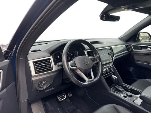 2023 Volkswagen Atlas Cross Sport 2.0T SEL