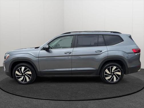 2025 Volkswagen Atlas 2.0T SE w/Technology 4MOTION