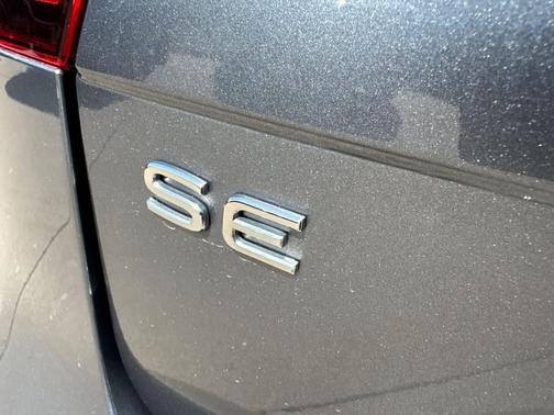 Platinum Gray Metallic 2023 Volkswagen Tiguan 2.0T SE 4MOTION