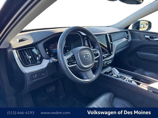 2022 Volvo XC60 B5 Inscription