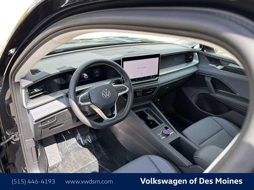 Deep Black Pearl 2026 Volkswagen Tiguan 2.0T SE 4MOTION
