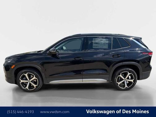 Deep Black Pearl 2026 Volkswagen Tiguan 2.0T SE 4MOTION