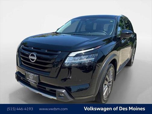 2023 Nissan Pathfinder SL 4WD